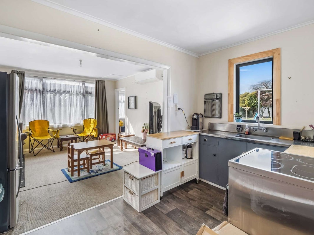 40 Thyra Street, Dannevirke - Carousel 2