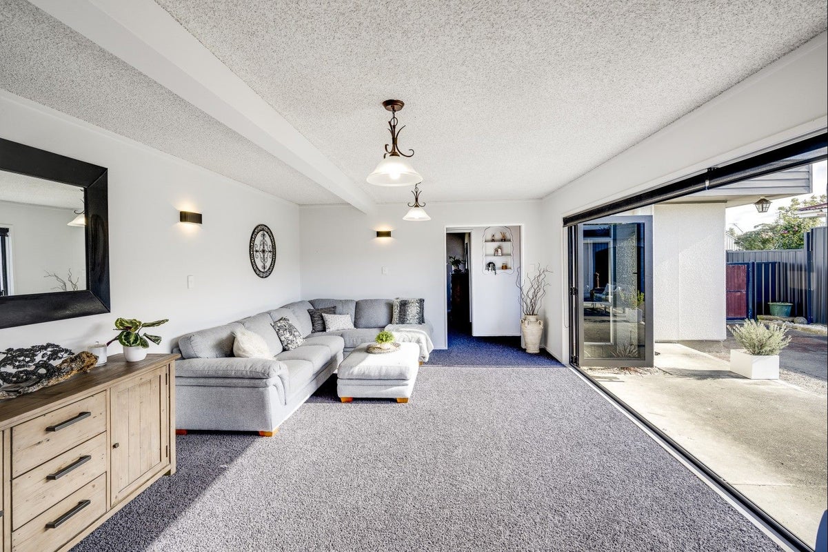 30 Durham Avenue, Tamatea, Napier - Carousel 2