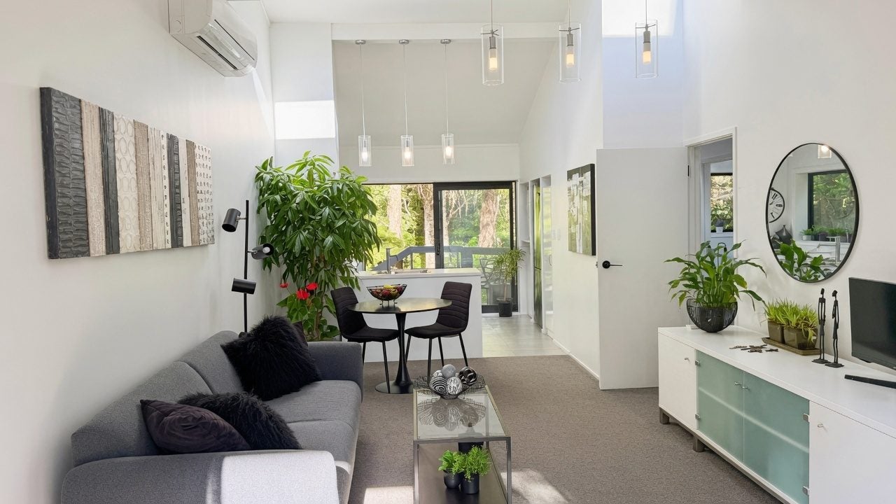3/9A Wyvern Place, Glenfield, Auckland - Carousel 2
