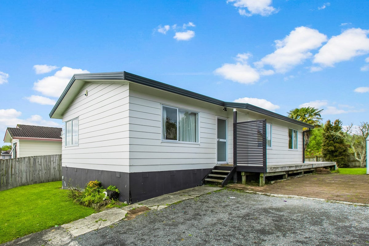 3 Armada Drive, Ranui, Auckland - Carousel 1
