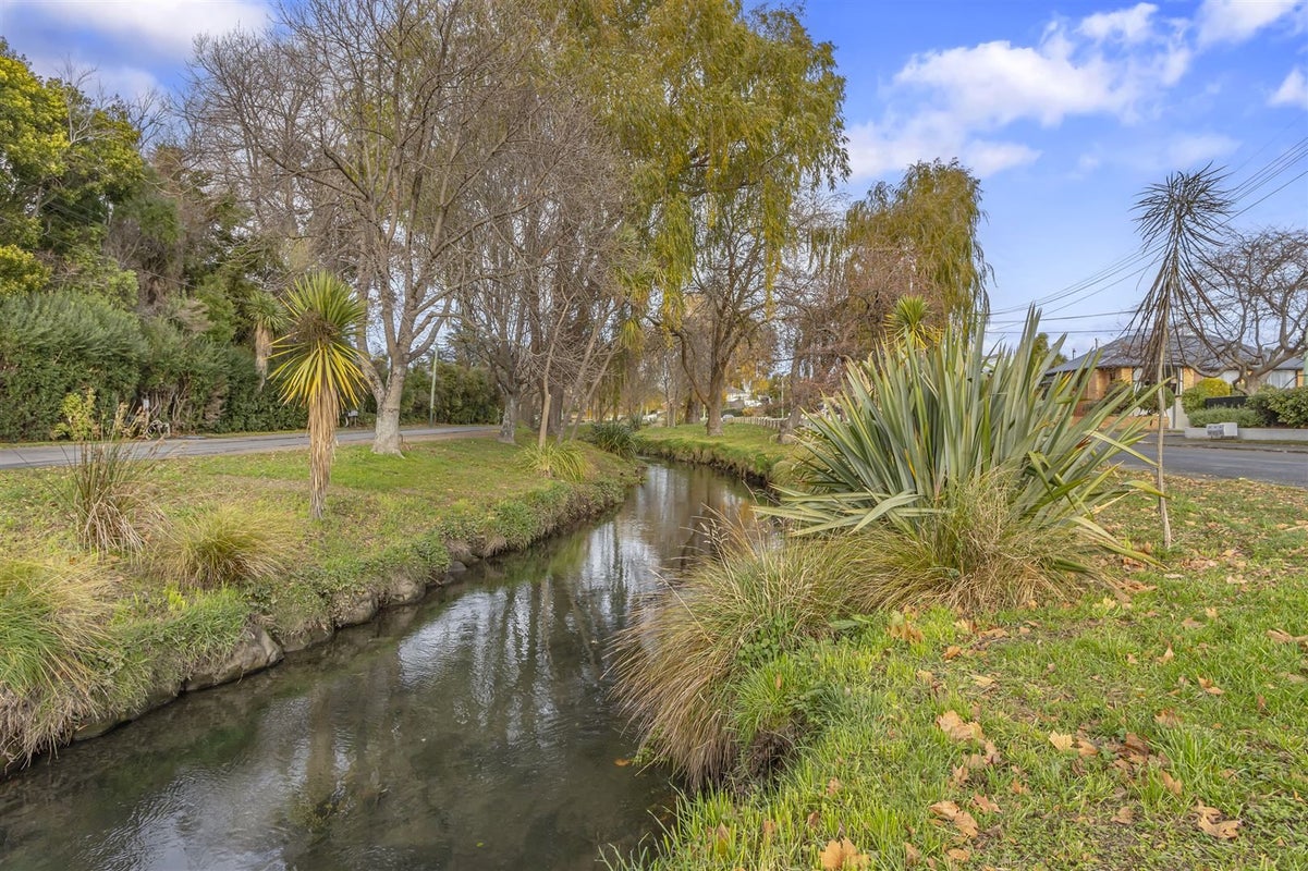 343 Eastern Terrace, Sydenham, Christchurch - Carousel 19