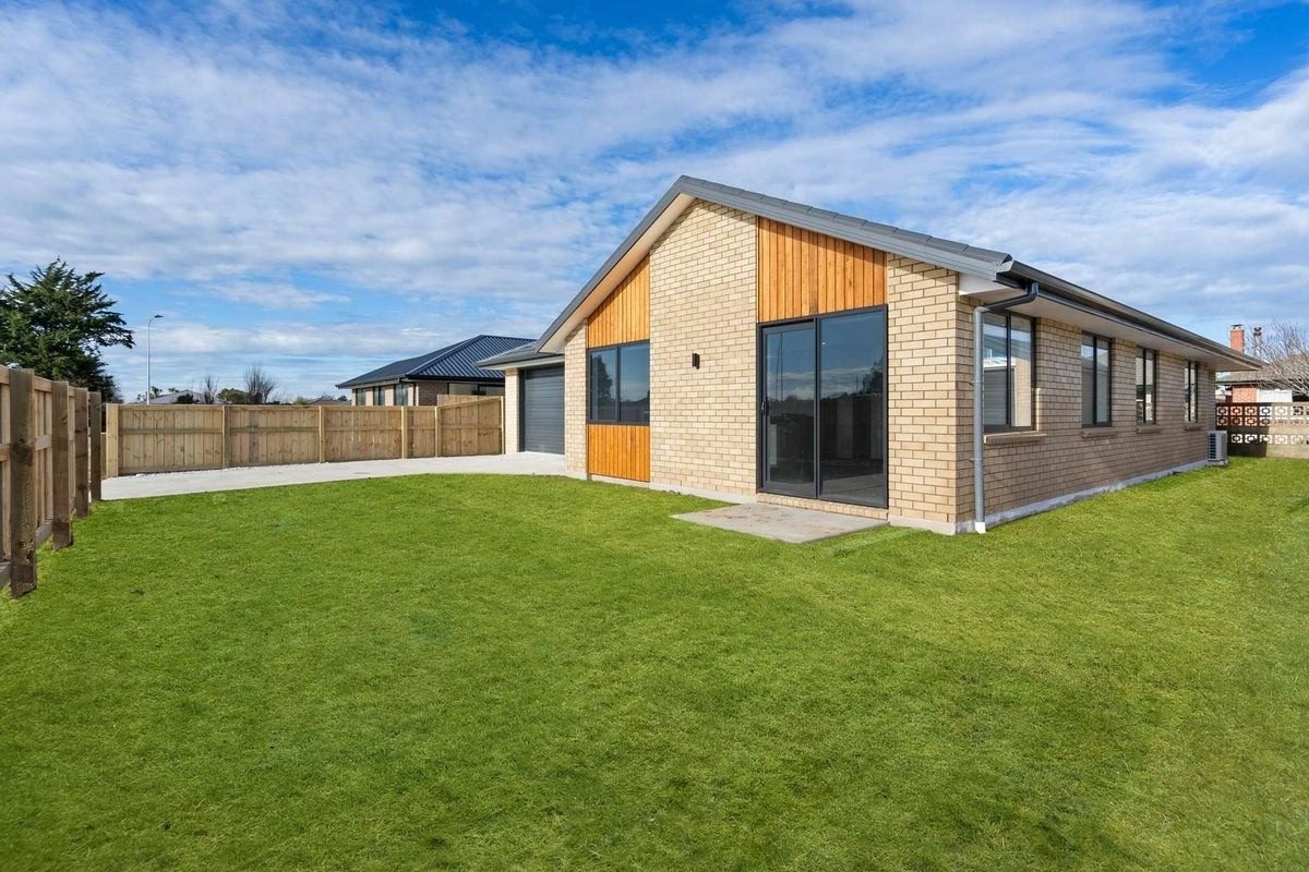 19 Scully Place, Strathern, Invercargill - Carousel 1