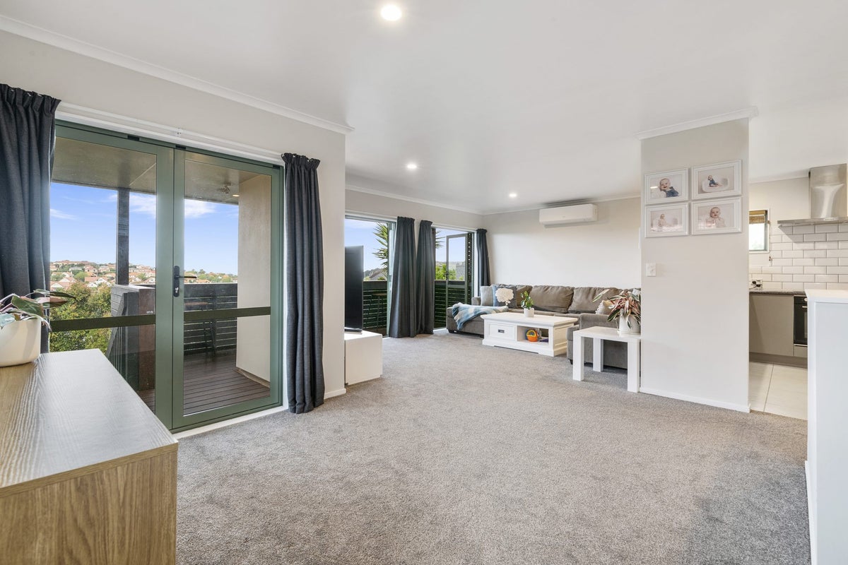 34 Midshipman Court, Gulf Harbour, Whangaparaoa - Carousel 2