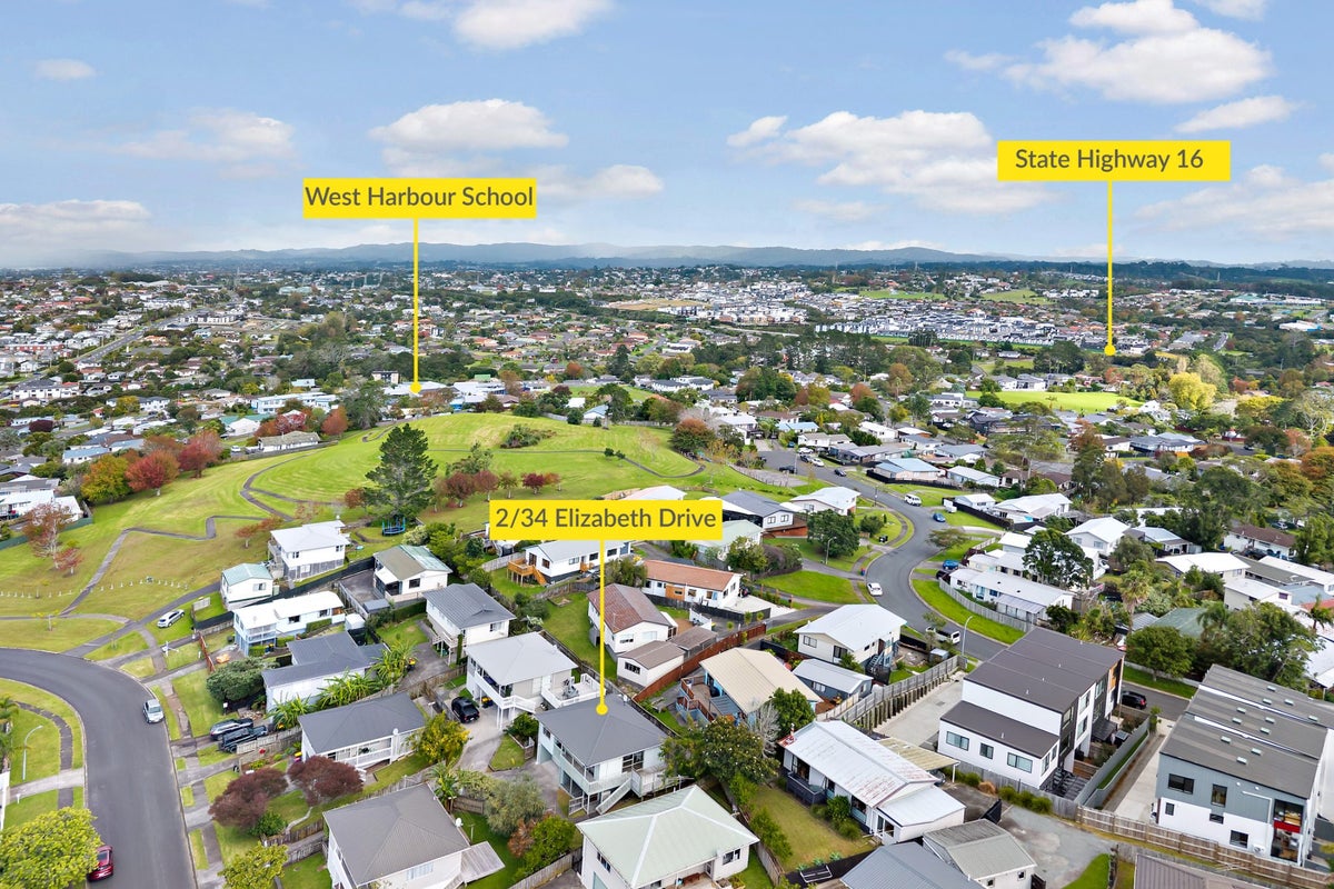 2/34 Elizabeth Drive, West Harbour, Auckland - Carousel 23