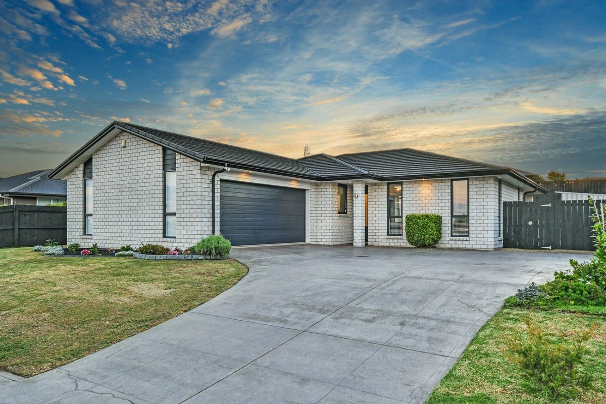 10 Mcneish Place, Pokeno - Carousel 1