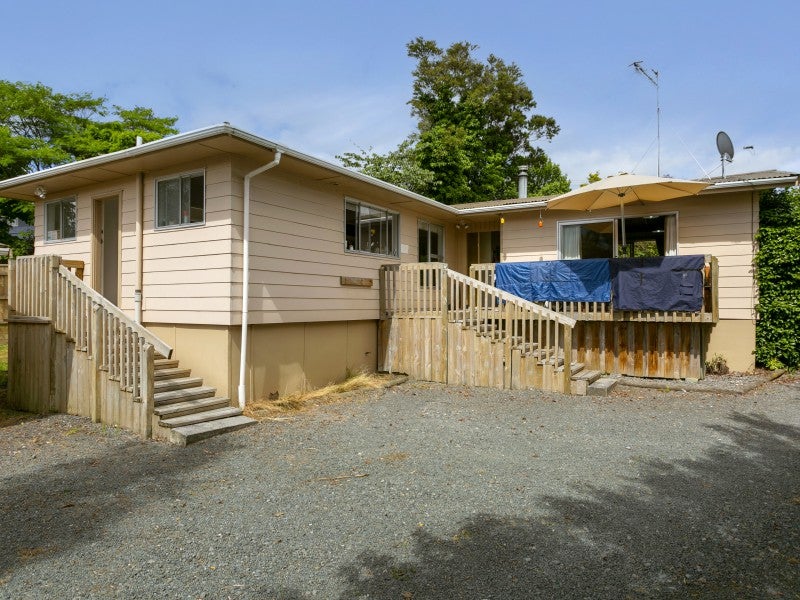 11 Huia Street, Taupo, Taupo - Carousel 1