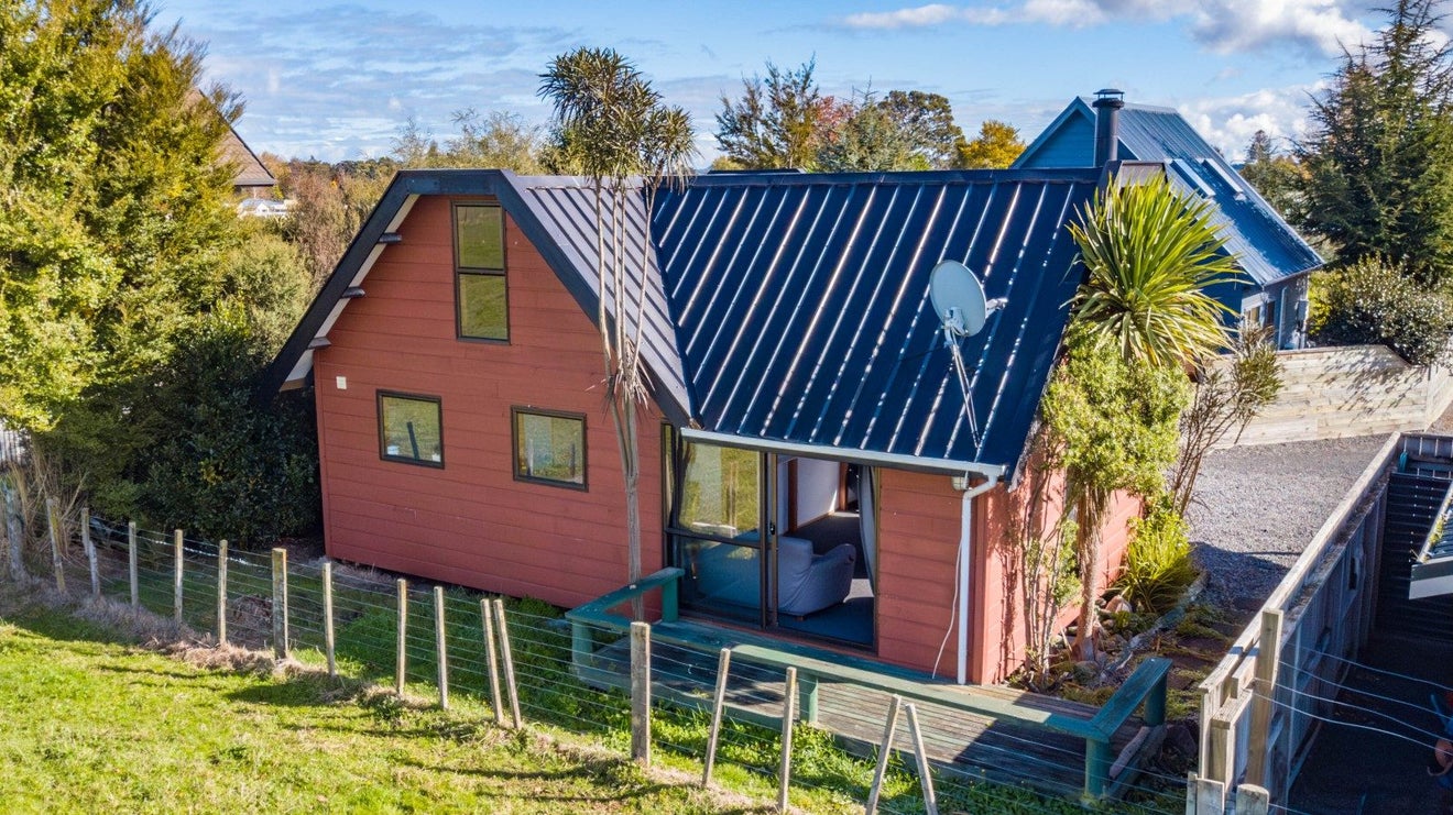 20A Manuka Street, Ohakune - Carousel 2