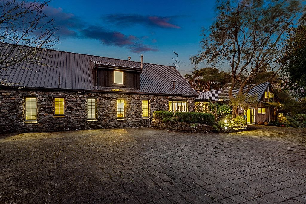 43 West Lynn Road, Titirangi, Auckland - Carousel 2