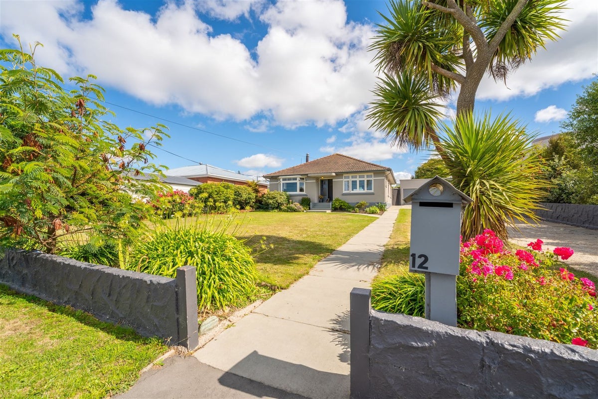 12 Stuart Street, Holmes Hill, Oamaru - Carousel 1