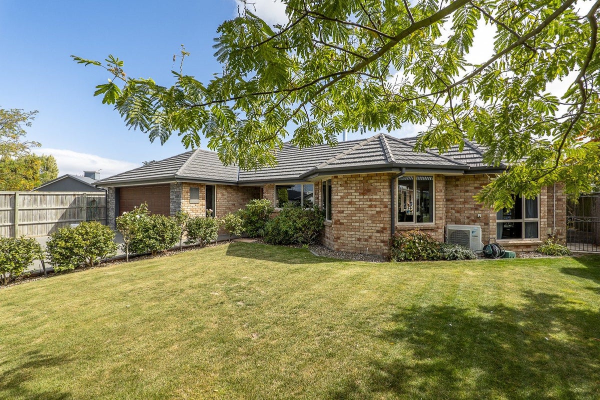 7 Jarnac Boulevard, Yaldhurst, Christchurch - Carousel 2
