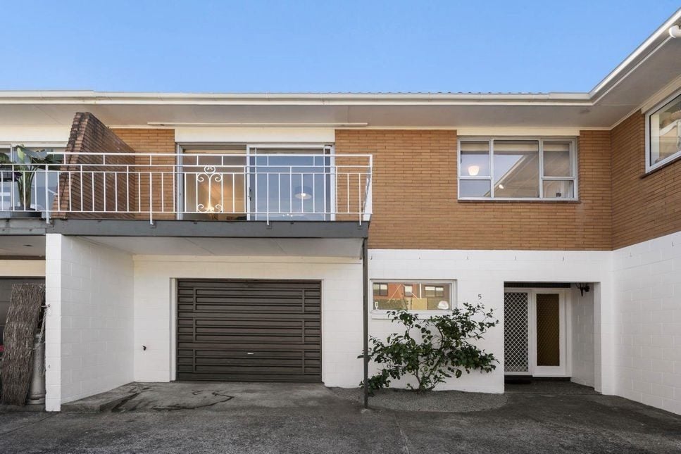5/44 Campbell Road, One Tree Hill, Auckland - Carousel 1