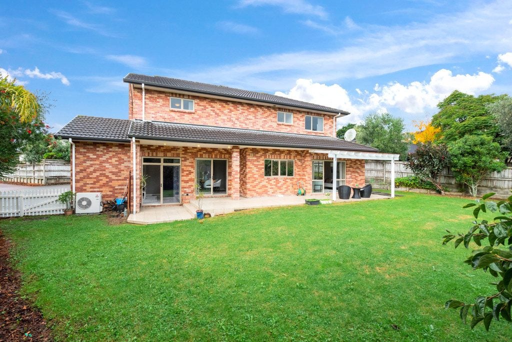 13 Scarlet Oak Drive, Schnapper Rock, Auckland - Carousel 2