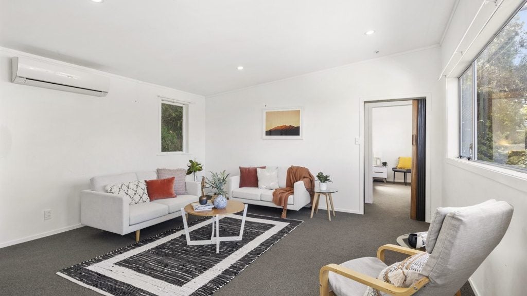 19 Whaui Street, Vogeltown, Wellington - Carousel 1