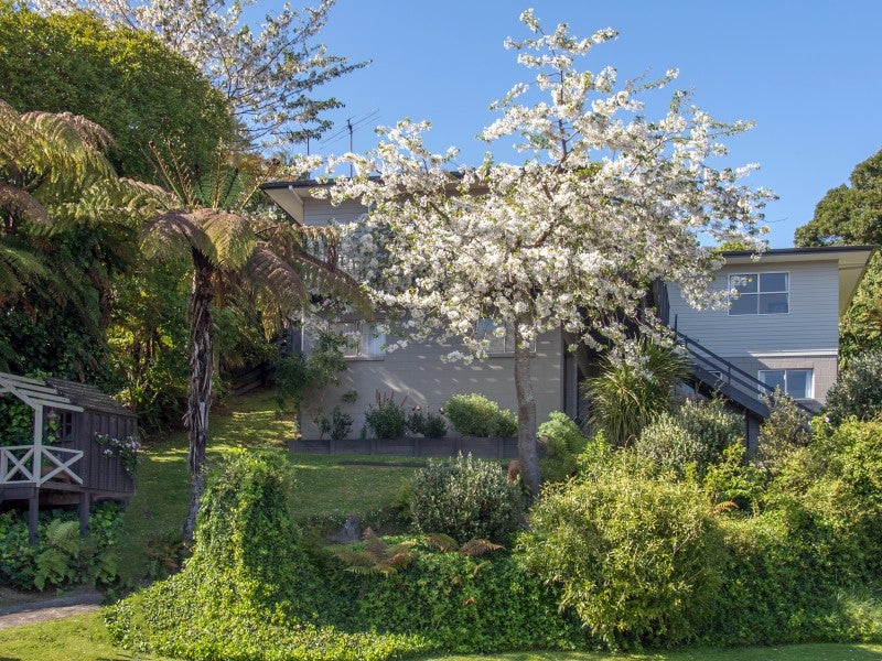 20 Solly Place, Springfield, Rotorua - Carousel 2