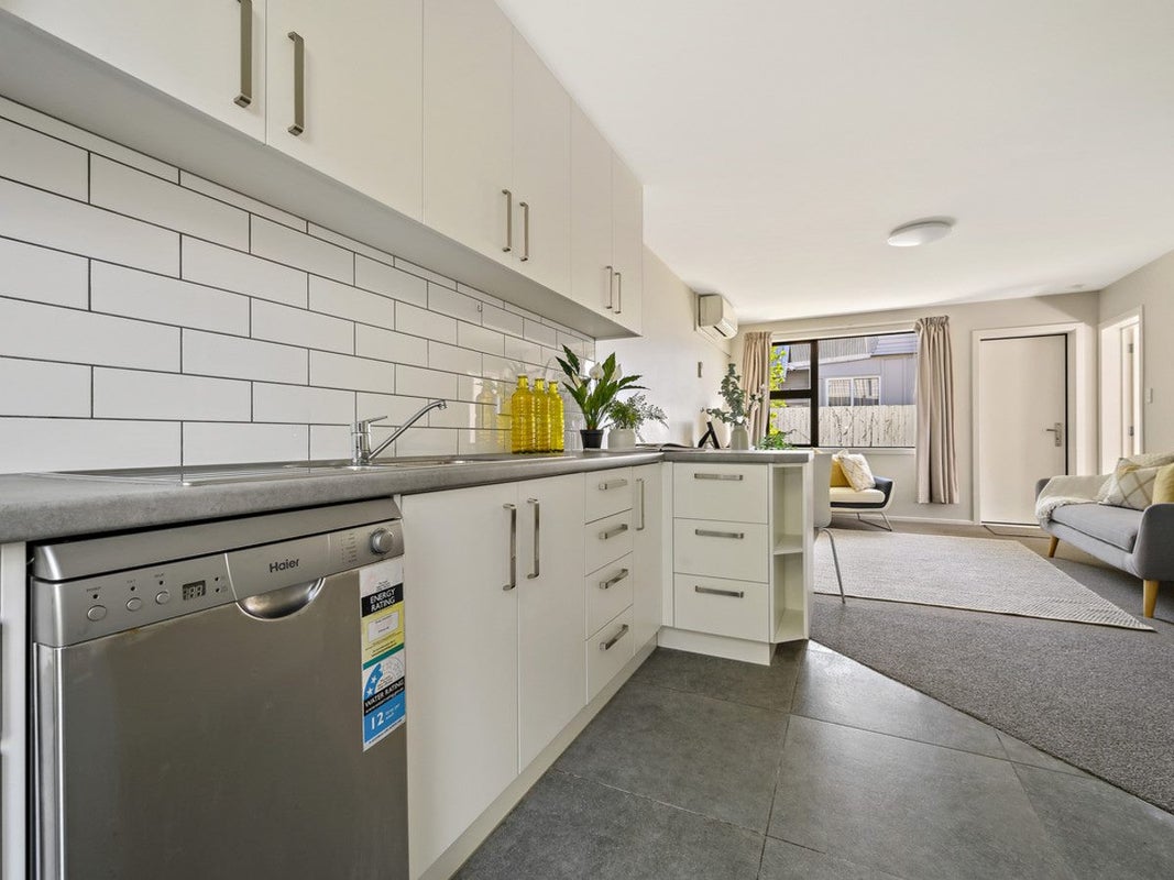 3/354 Hereford Street, Linwood, Christchurch - Carousel 1