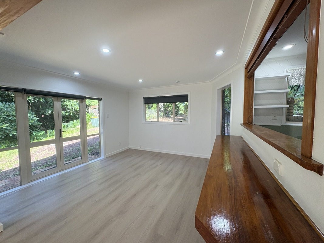 235 Forest Hill Road, Waiatarua, Auckland - Carousel 2