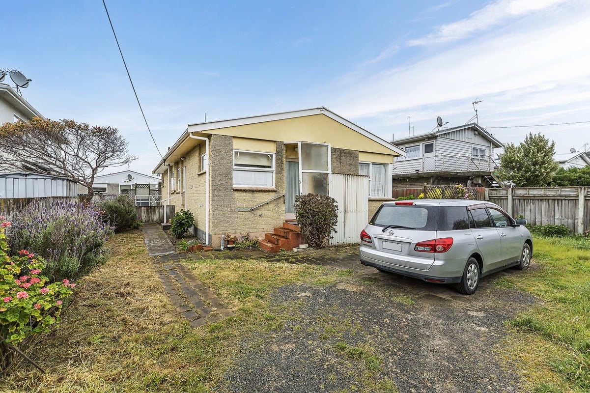 3/28 Brussels Street, Miramar, Wellington - Carousel 1