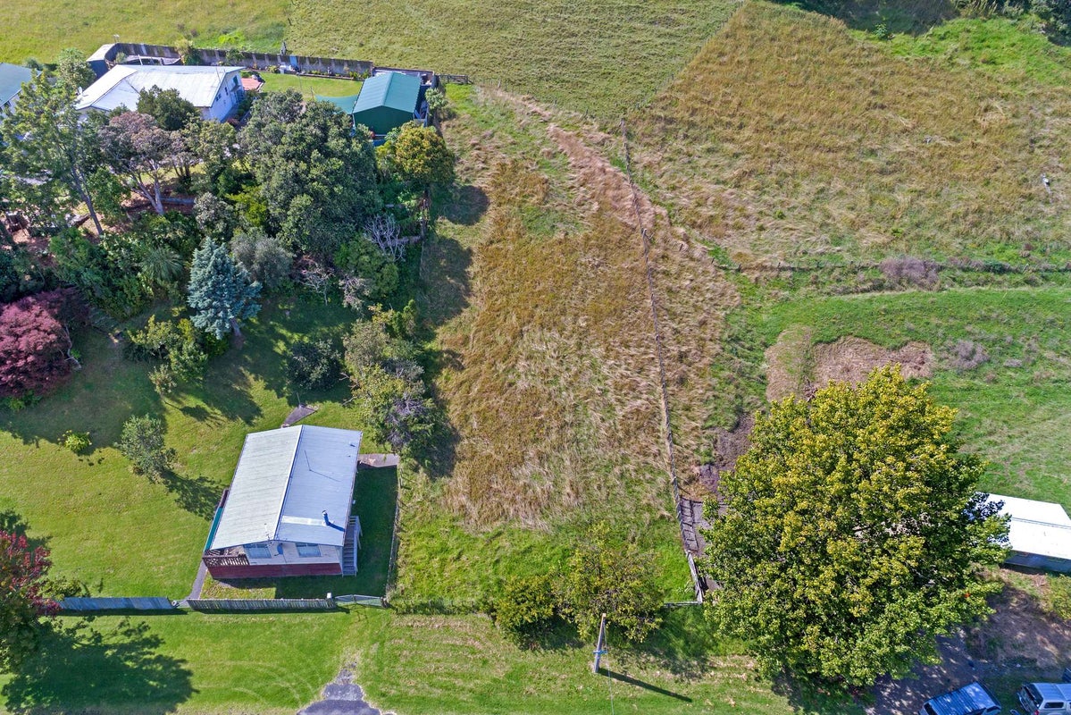 24 Montrose Street, Kaiti, Gisborne - Carousel 16