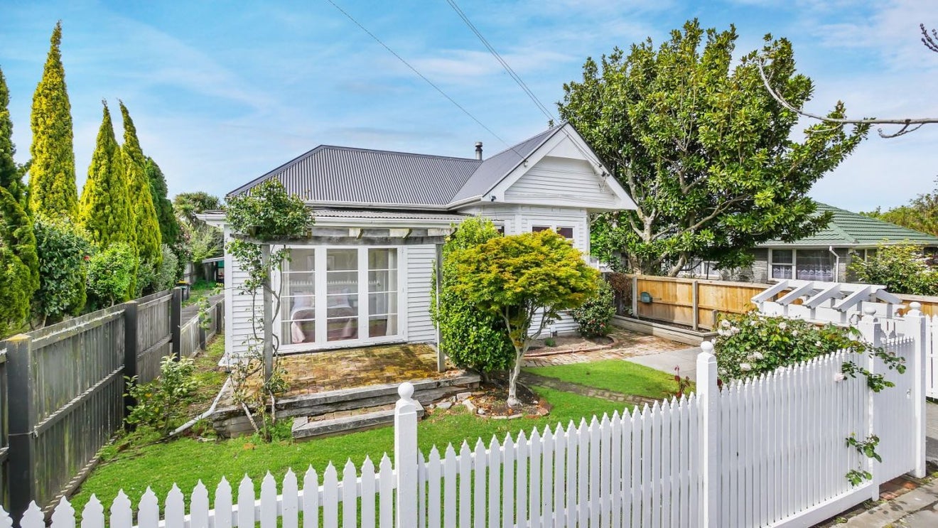 1/14 Rogers Street, Sydenham, Christchurch - Carousel 18