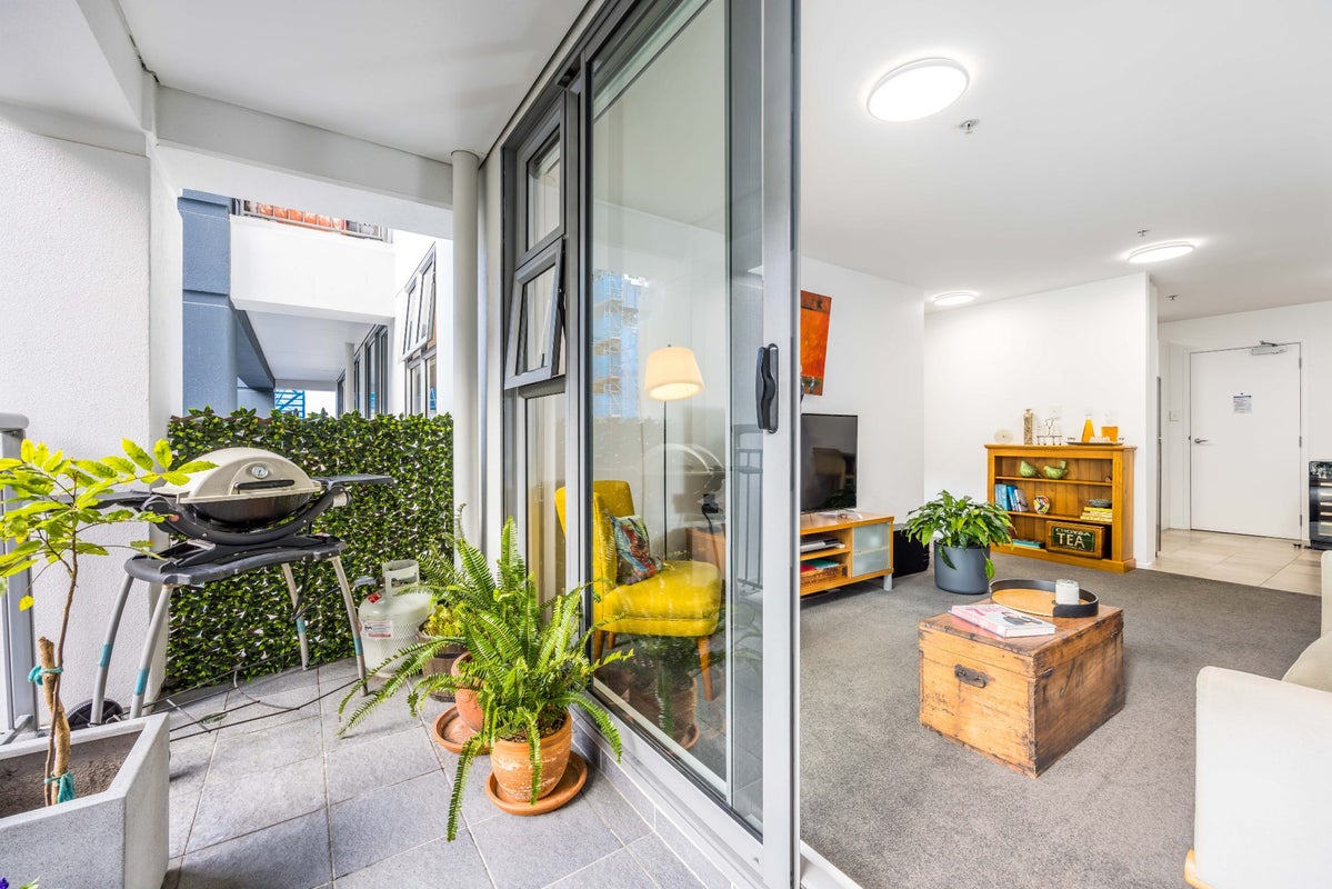 307/1 Parliament Street, Auckland Central, Auckland - Carousel 1