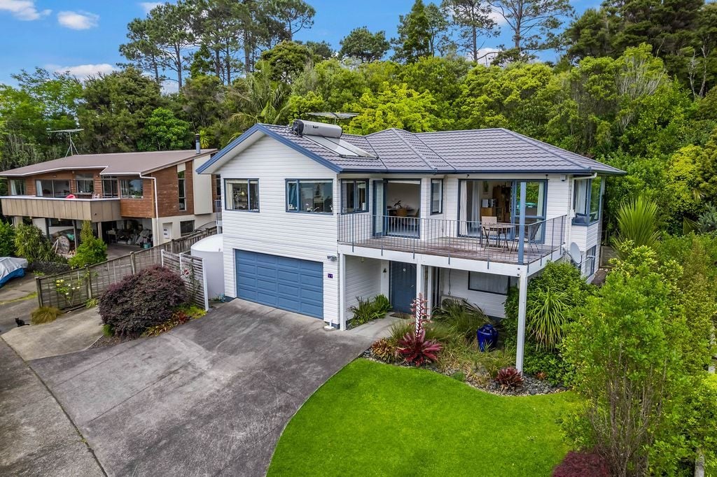 37 Cochrane Avenue, Arkles Bay, Whangaparaoa - Carousel 2