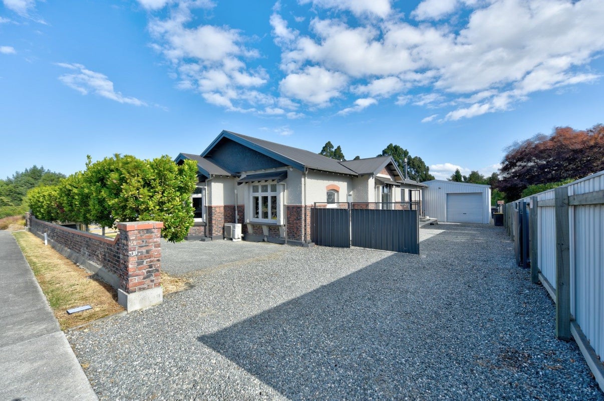 4 Nelson Street, East Gore, Gore - Carousel 1