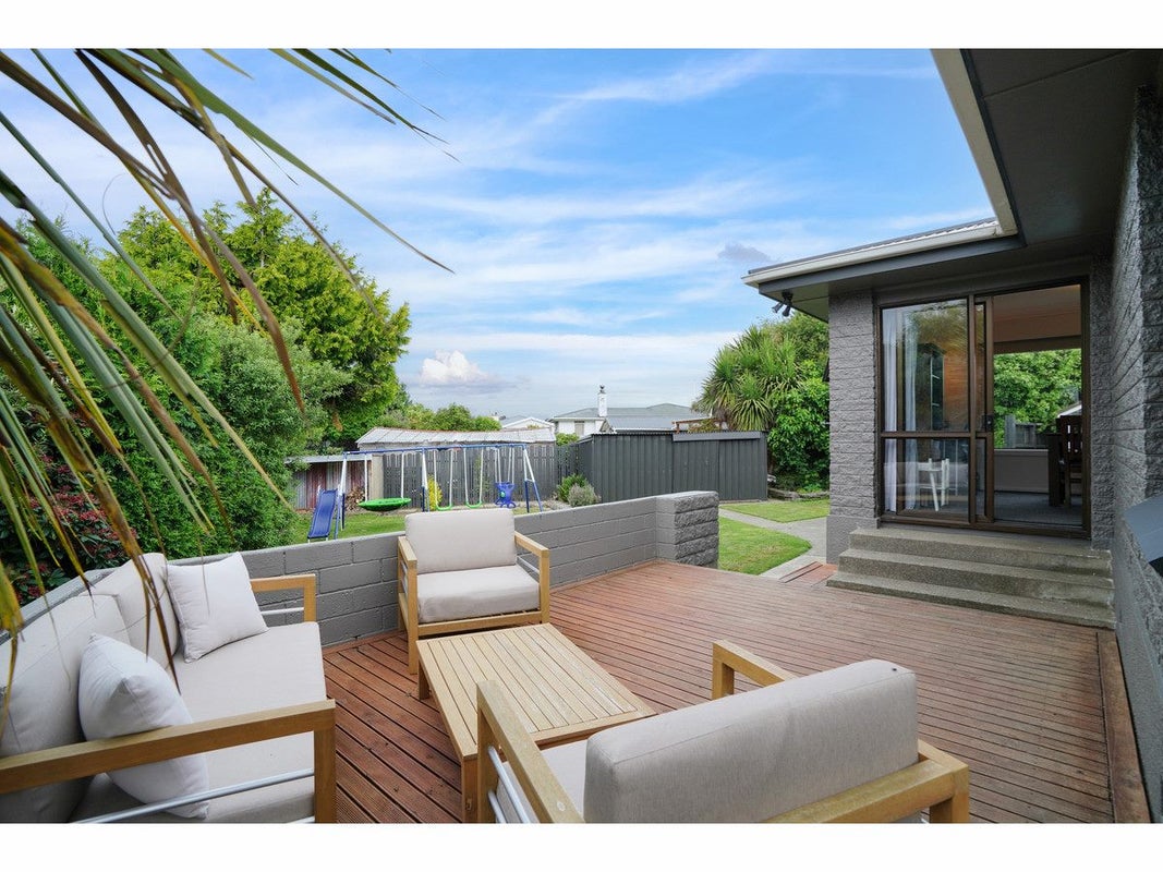 56 Orwell Crescent, Newfield, Invercargill - Carousel 2
