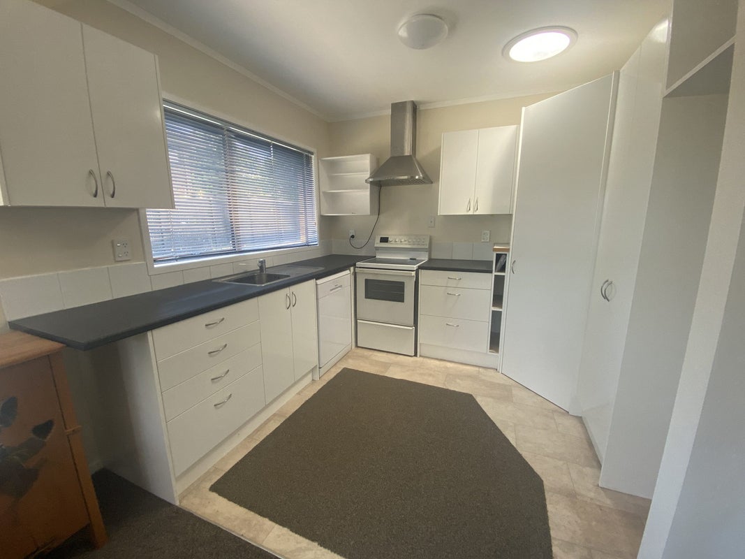1/42 Galvan Avenue, Sunnyhills, Auckland - Carousel 2