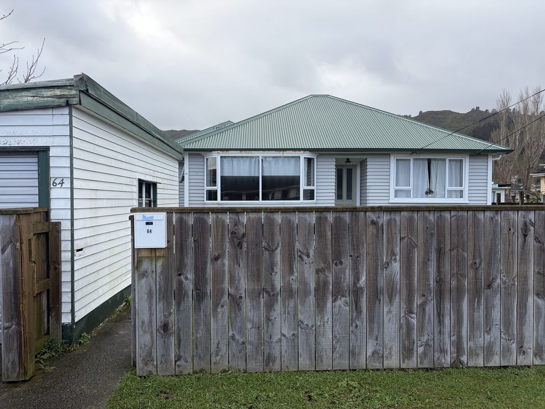 64 Wellington Road, Wainuiomata, Lower Hutt, Wellington - Carousel 1