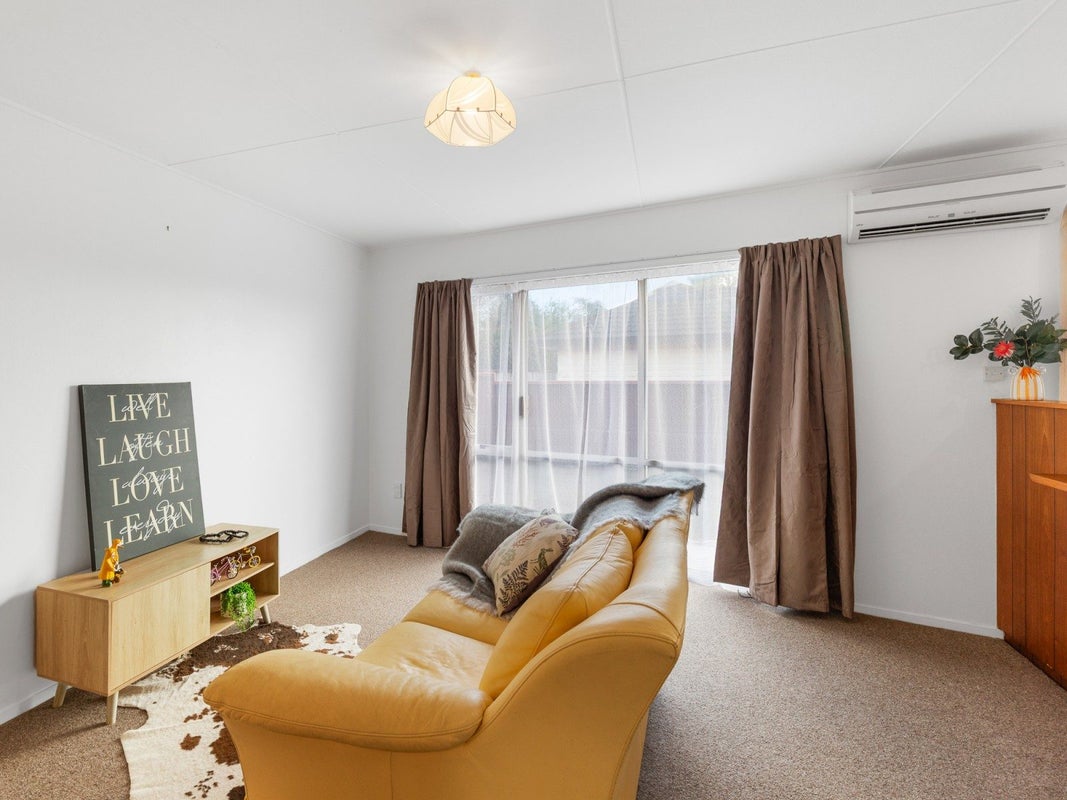 16B Kent Street, Gate Pa, Tauranga - Carousel 2