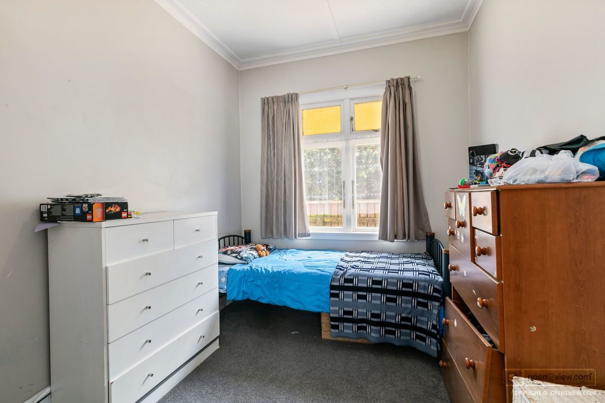 61 Owen Street, Belmont, Lower Hutt - Carousel 2
