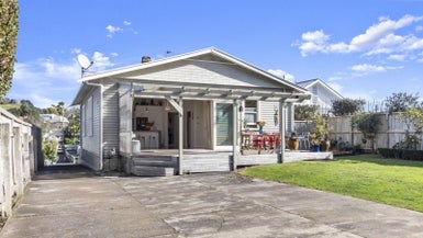 13 Shackleton Road, Mount Eden, Auckland - Carousel 1