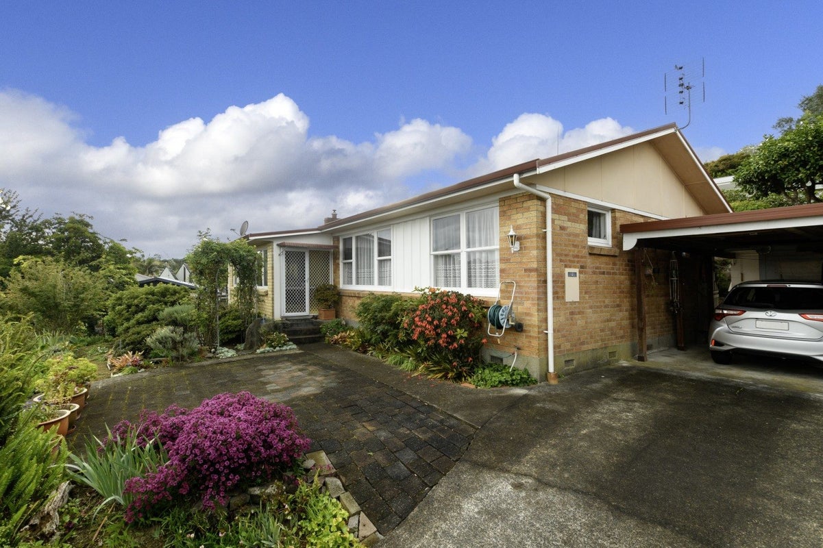 14 Jonathon Street, Brookfield, Tauranga - Carousel 1