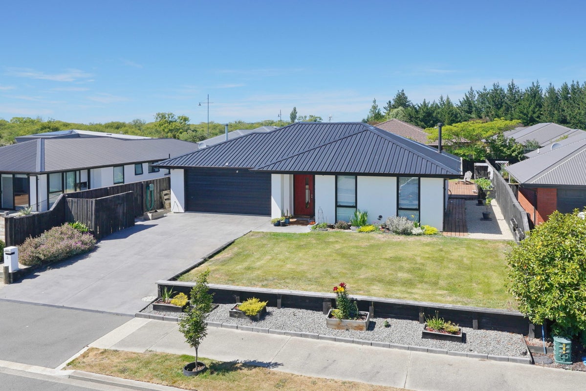 3 Waimarie Street, Pegasus, Pegasus - Carousel 1