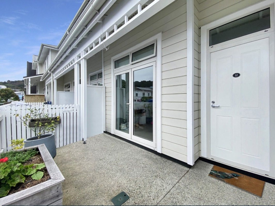 14 Ferguson Street, Newtown, Wellington - Carousel 2