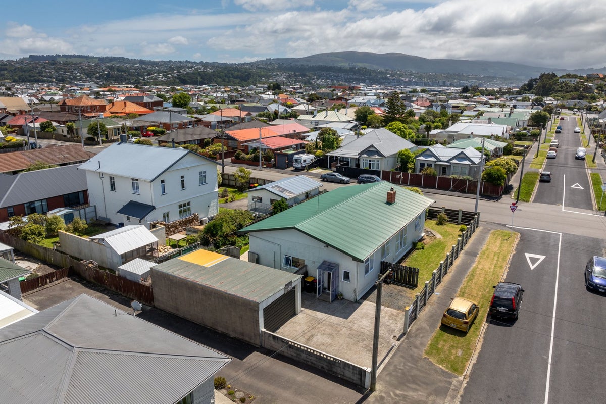 18 Marlow Street, Saint Kilda, Dunedin - Carousel 2