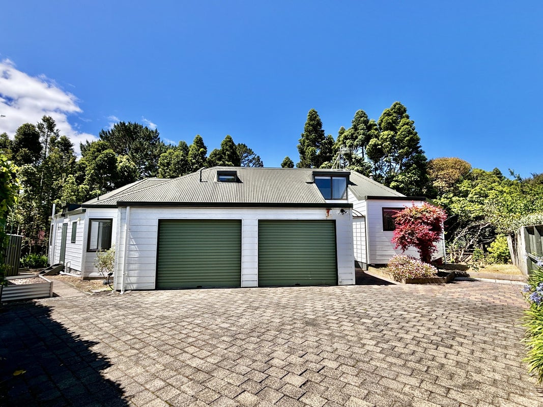 100 Chelsea View Drive, Chatswood, Auckland - Carousel 1