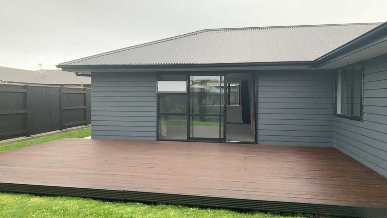 19A Chestnut Close, Kelvin Grove, Palmerston North - Carousel 2