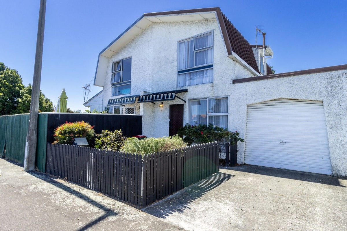 1 Pascal Street, Palmerston North, Palmerston North - Carousel 1
