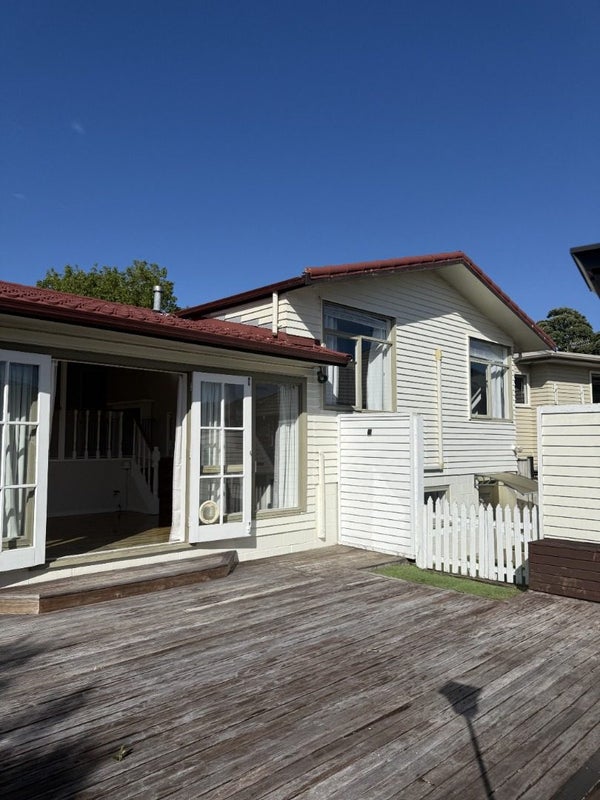 32 Elliot Street, Howick, Auckland - Carousel 1