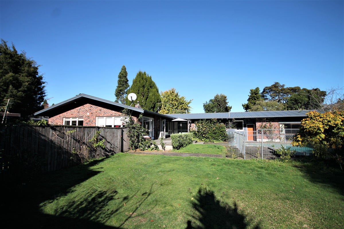 3 James Place, Opaheke, Papakura - Carousel 2
