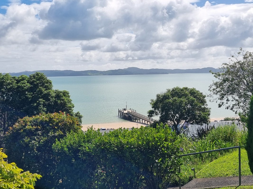 5 Carlton Crescent, Maraetai, Auckland - Carousel 1