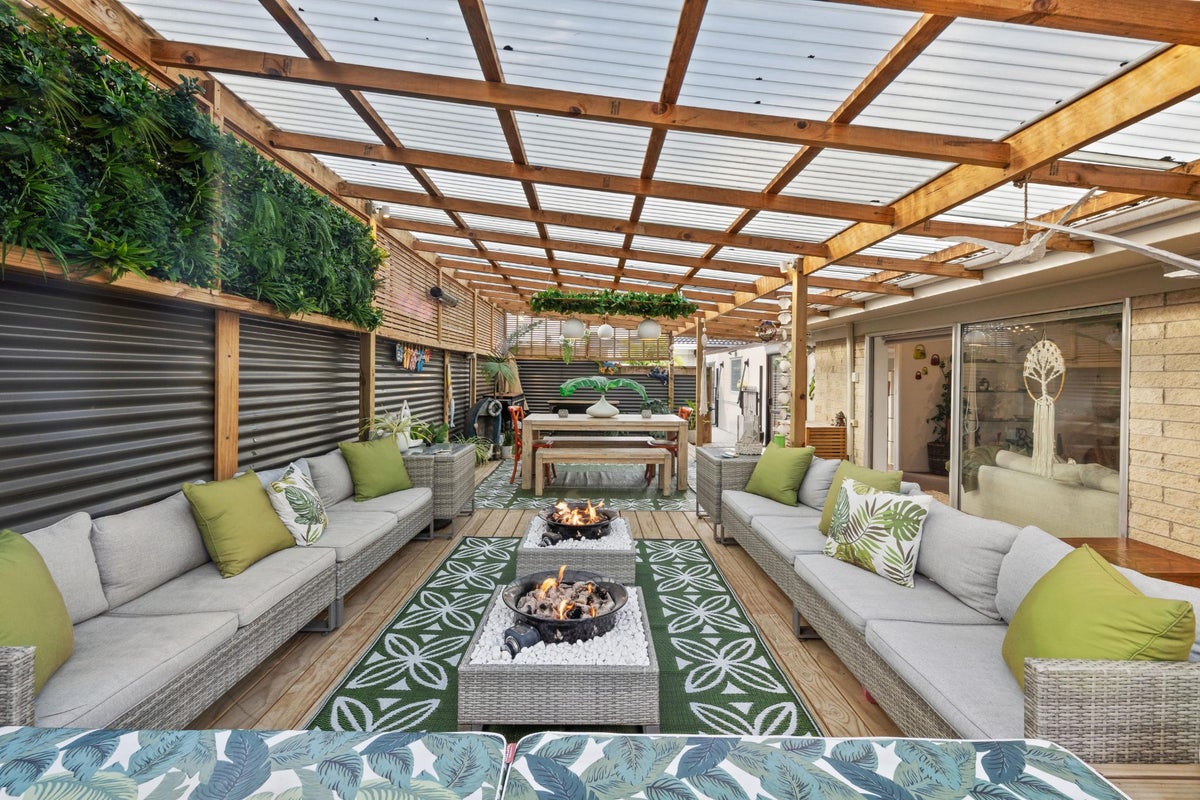 1/40 Blanes Road, Weymouth, Auckland - Carousel 1