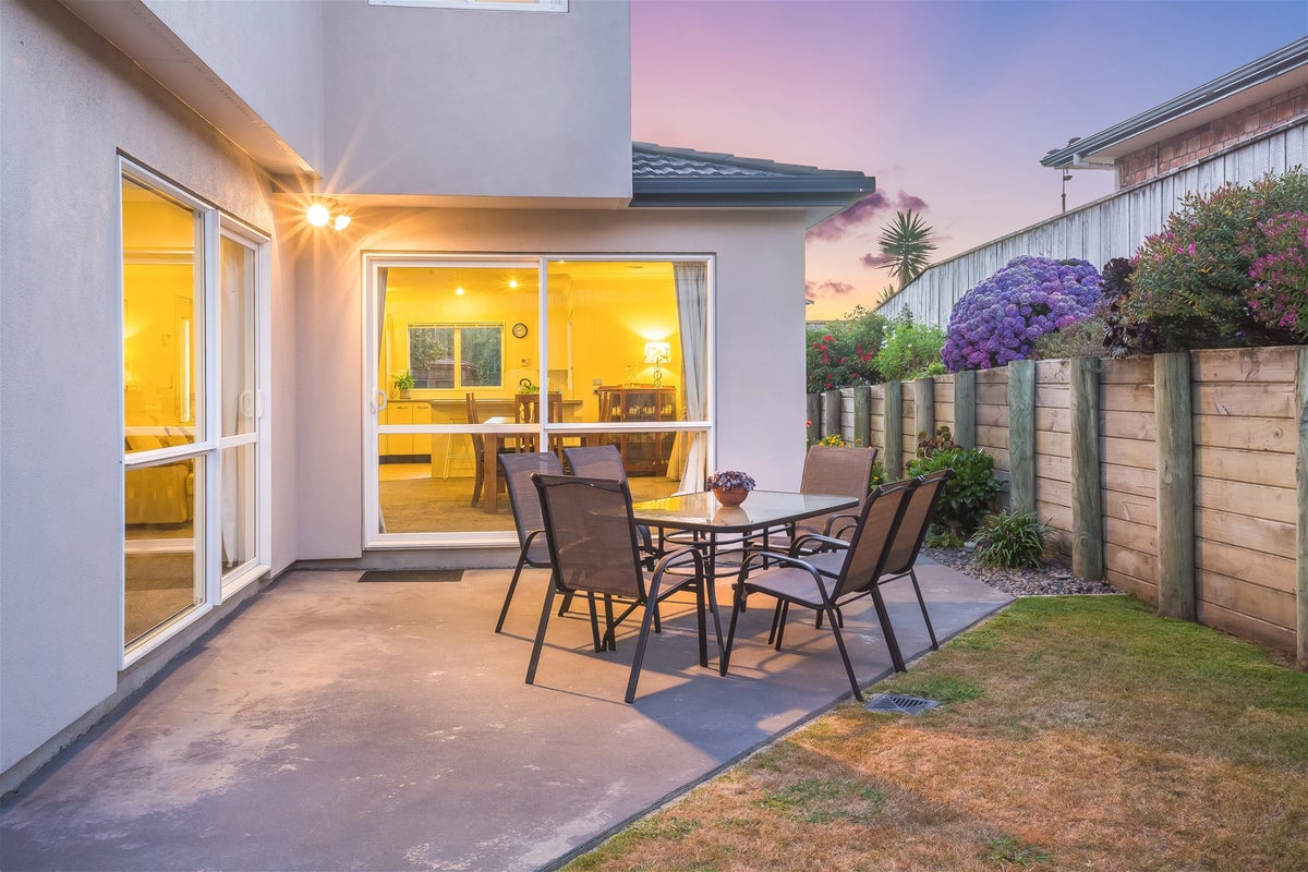 3 Routeburn Avenue, Aotea, Porirua - Carousel 24