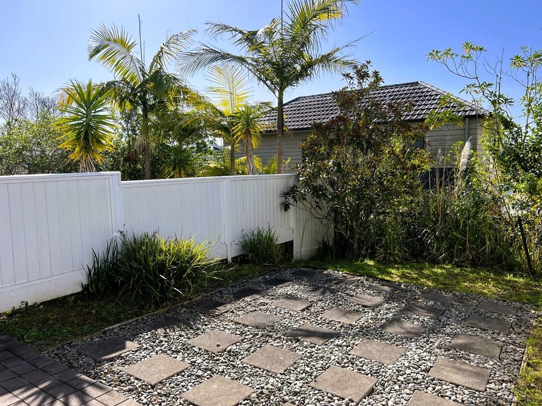 4A/60 Masons Road, Oteha, Auckland - Carousel 25