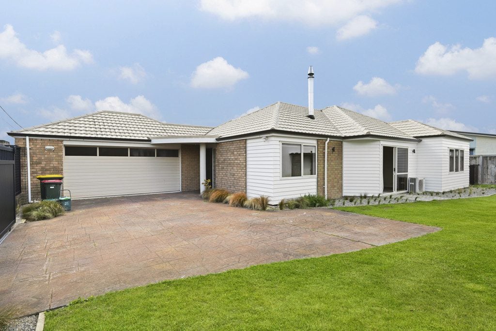 2B Bailey Avenue, Claudelands, Hamilton - Carousel 1