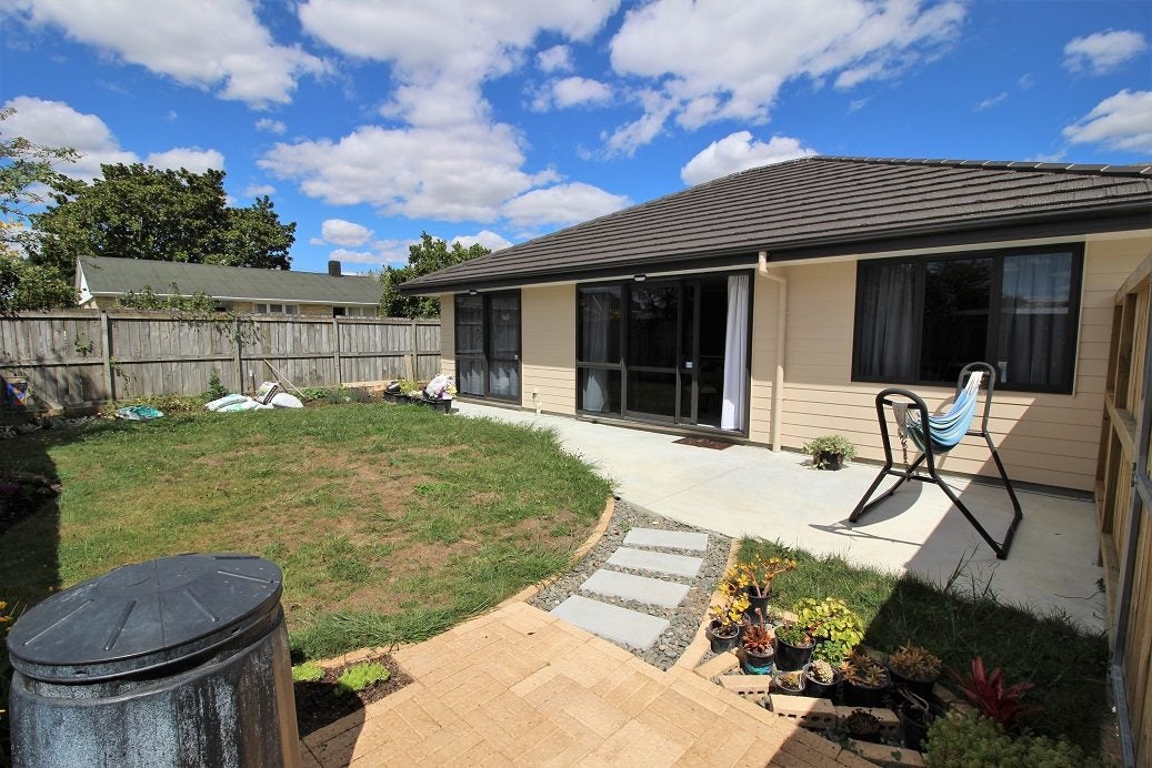 84B Holland Road, Fairfield, Hamilton - Carousel 1