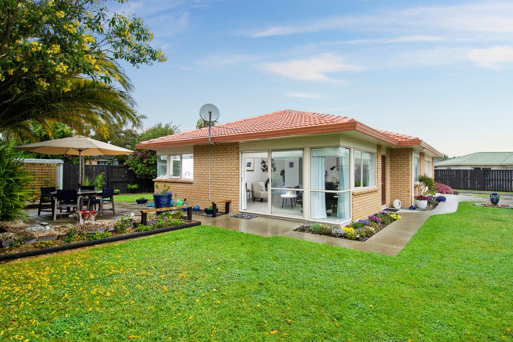 3A Romana Crescent, Papamoa Beach, Papamoa - Carousel 1
