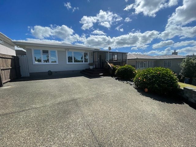 1/26 James Street, Bayview, Auckland - Carousel 2