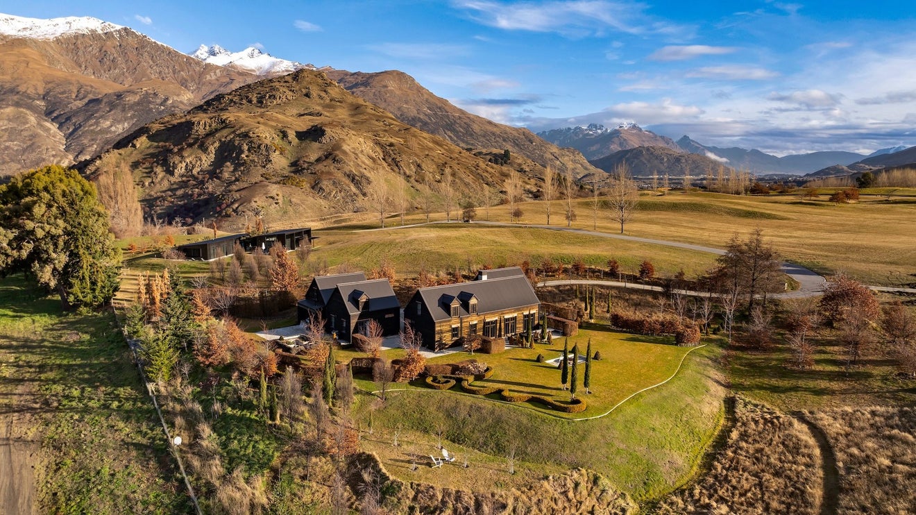 10 Baird Lane, Lake Hayes, Queenstown-Lakes, Otago - Carousel 1